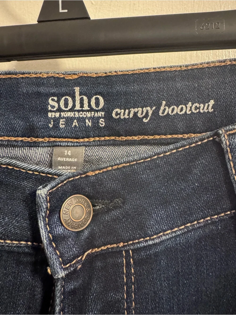 Soho New York & Co Dark Wash Bootcut Jeans - Curvy Fit - Picture 2 of 3